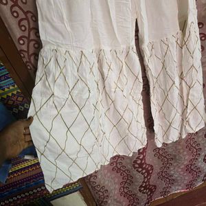 Embroidered Bandhani Print Kurta Set