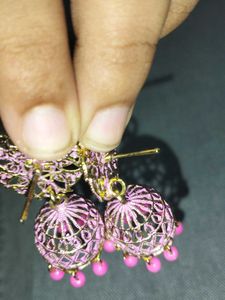 Short Jhumkaa
