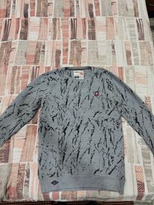 Stylish Grey Patterned Sweater