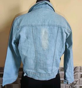 BOGO🎁Buy One Get 1 Free🎁Size Small Denim Jacket