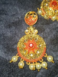 Mangtika And Earings Set