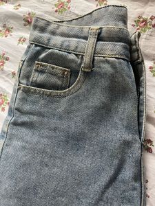 Vintage Medium Washed Straight Jeans