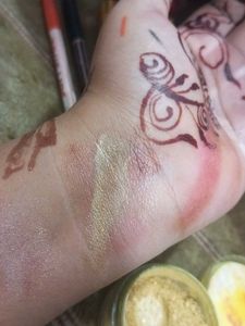 Loose Highliter But Highly Pigmented
