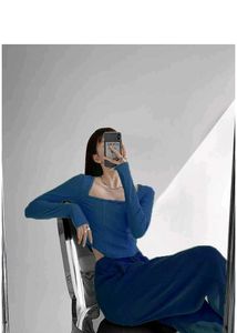 Square Neck Long Sleeve Crop Top