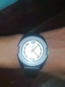 It&#39;s A Fast-track Branded Hand Watch