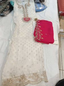 Elegant White & Pink Salwar Kameez