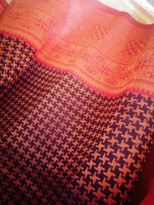 Elegant Houndstooth Saree With Attached Blouse