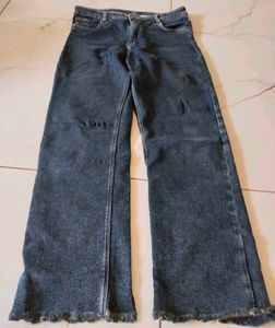 Straight Jeans