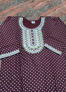 Maroon Embroidered Kurti Size Xl