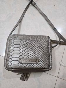 Authentic Hidesign Sling Bag