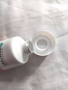 The Derma Co 1% Hyaluronic Sunscreen Aqua Gel SPF