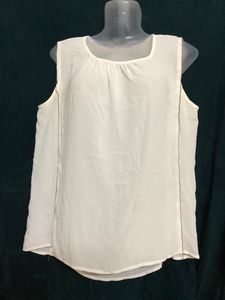Red Queen White Sleeveless Top