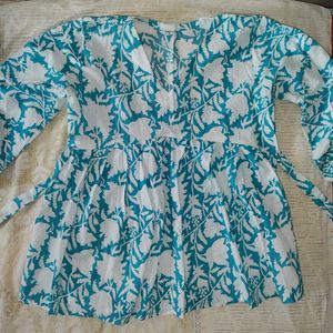 Floral Print White &amp; Blue short kurti