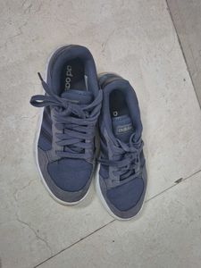 Adidas Sneakers
