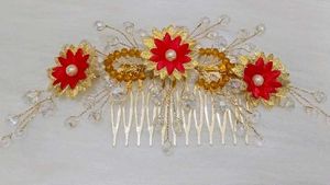 Beautiful Crystal Flower Pearl Hair Comb Accessory