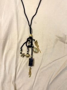 Quartz pendant necklace
