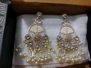 Veni Contemporary Drop Earrings