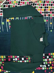 Green Long Sleeve Top