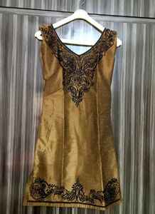 Elegant Embroidered Kurta