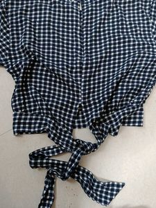 Gingham Tie-Up Crop Top