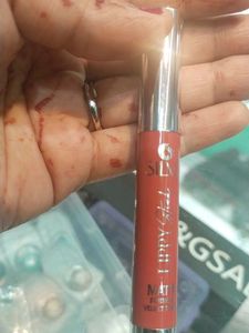 Illa Matte Addict Lipstick