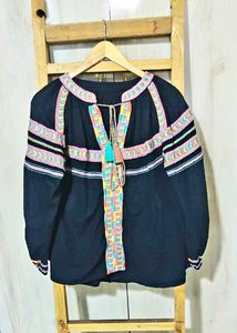 Embroidered Peasant Black Top size&#39;-42-44