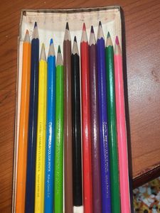 Colored Pencil Set
