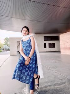 Indo Era White Elegant Dupatta For Women