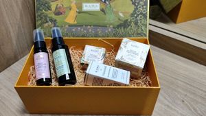 Kama Ayurveda Gift Box