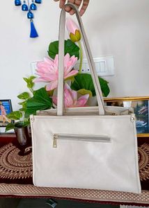 Caprese Bag 👜