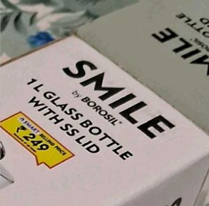 Borosil Smile Clear Glass Water Bottle