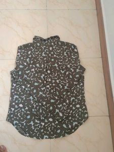 Patterned Long Sleeve Shirt