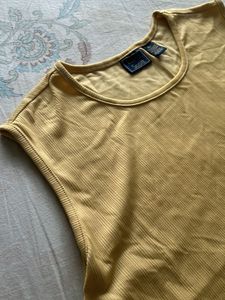 T-shirt (sleeveless)