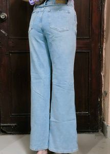 Light Wash Slit Hem Wide Leg Jeans