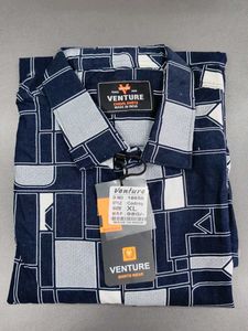 Venture Geometric Print Shirt - Size Xl