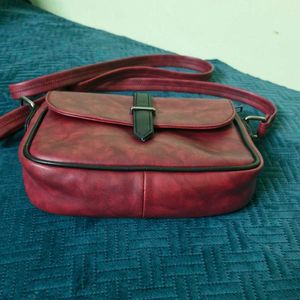 Leather Sling Bag🤩