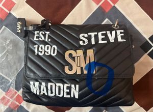 New Steve Madden Sling Bag ( Check Flaw)