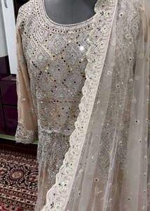 Offer Gorgeous Pakistani Bridal Dress