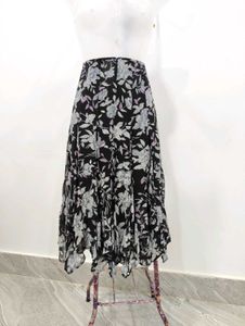 Floral Hem Midi Skirt