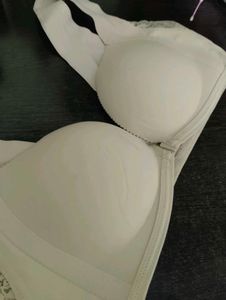 Nude Wireless Everyday Bra