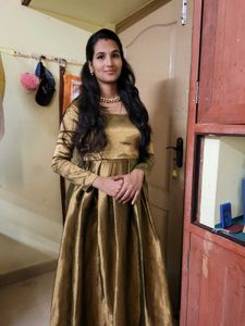 Elegant Gold-toned Dress