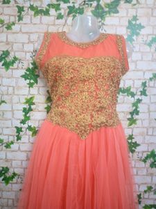 Beautiful Gown Bollywood Copy By Divya Bharti Cop