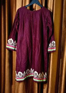 Kurti Size 44, extra margins for upto 46 inche