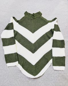 Pretty Shoulder Cut Sweater