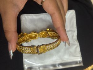 Elegant Peacock Bangle