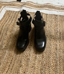 H&amp;M New Black Boots
