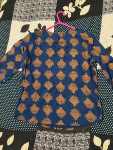 Cuffed sleeves printed women blue top
