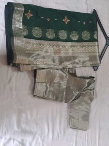 pure banarasi silk Green with rich Pallu