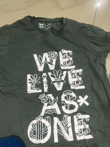 combo  tshirt and top