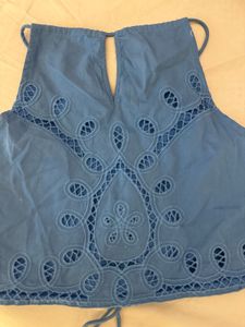 Never Worn Cute Cutout Crop Top